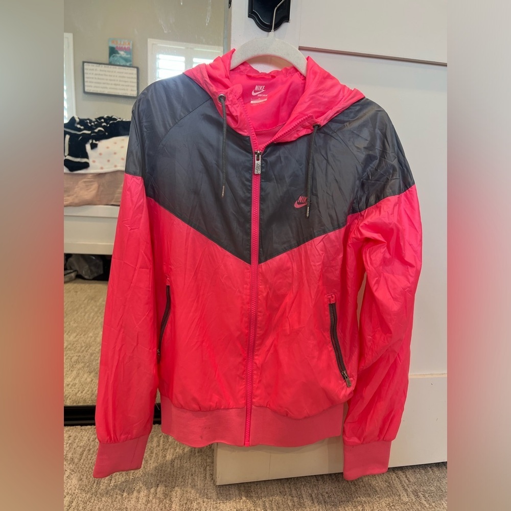 Nike Pink and Gray Windbreaker Jacket - Picture 2 of 6